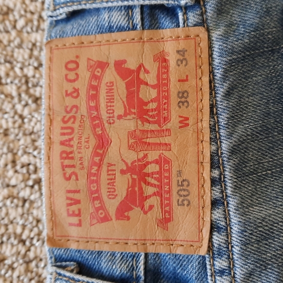 Levis Strauss & Co 505 Jeans - Picture 5 of 9